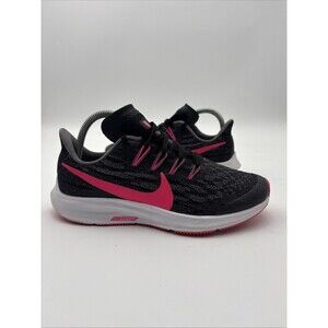 Nike Zoom Pegasus Women size 6Y running shoes